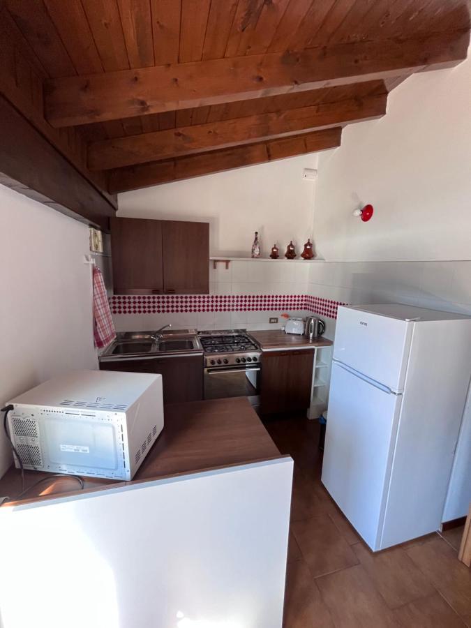 The Silence Holiday Apartment Lezzeno Bagian luar foto