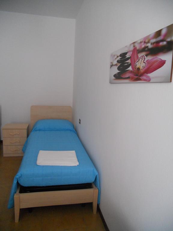 The Silence Holiday Apartment Lezzeno Bagian luar foto